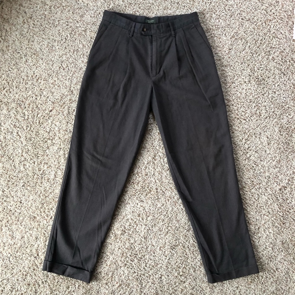 Dockers Men’s Dark Gray Pleated-Cuffed Class A Dress Pants Khakis Size 32x32